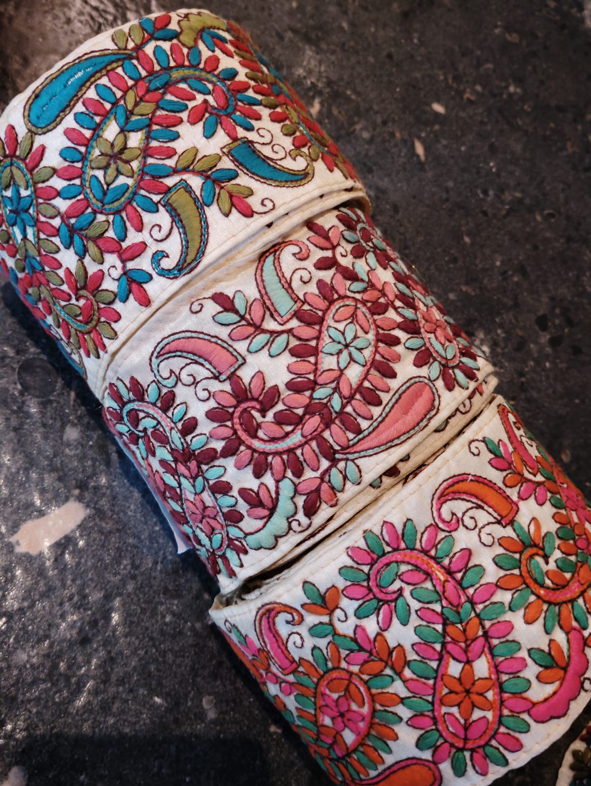 Handcrafted Floral Paisley Embroidery Trim
