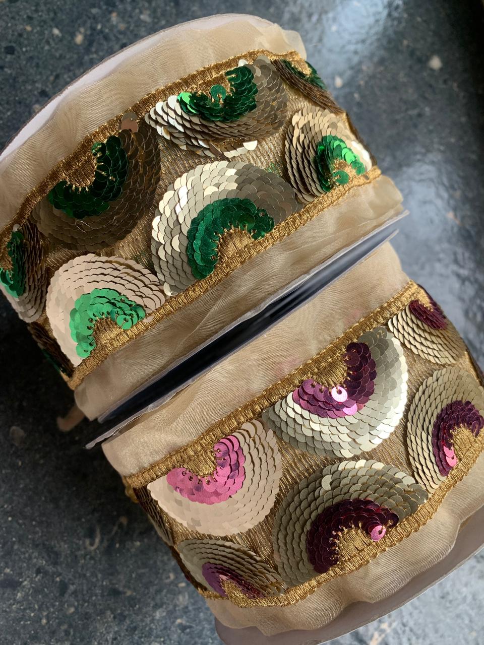 Decorative Sequin Scallop Lace Trim