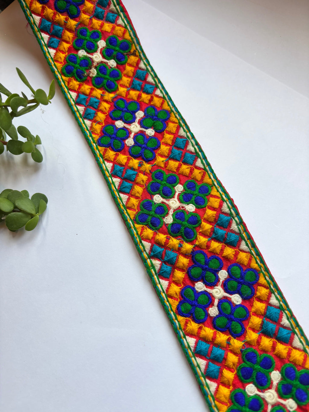 Premium Phulkari-Style Geometric Floral Embroidered Lace Trim