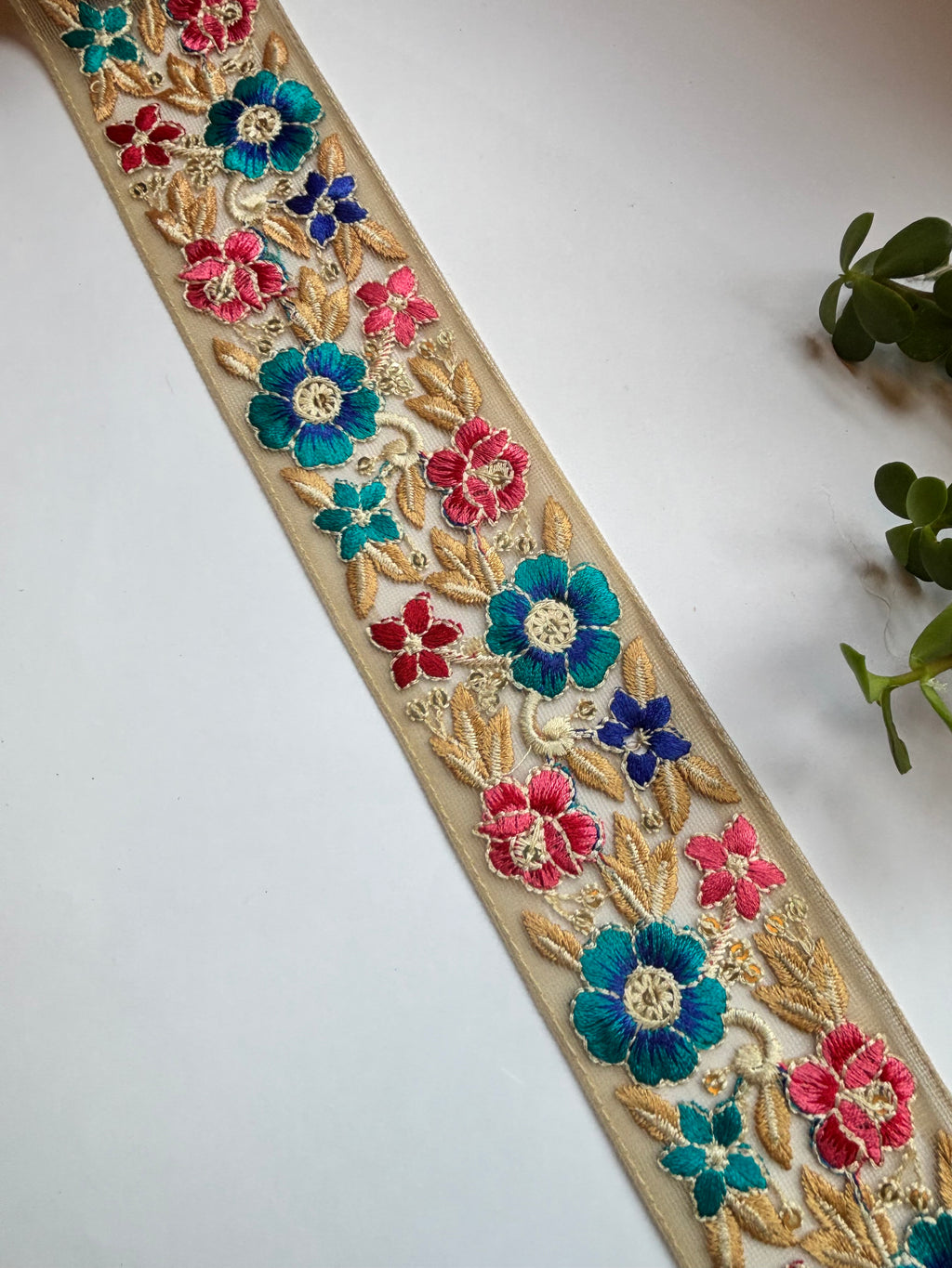 Exquisite Floral Embroidered Lace Trim with Sequins