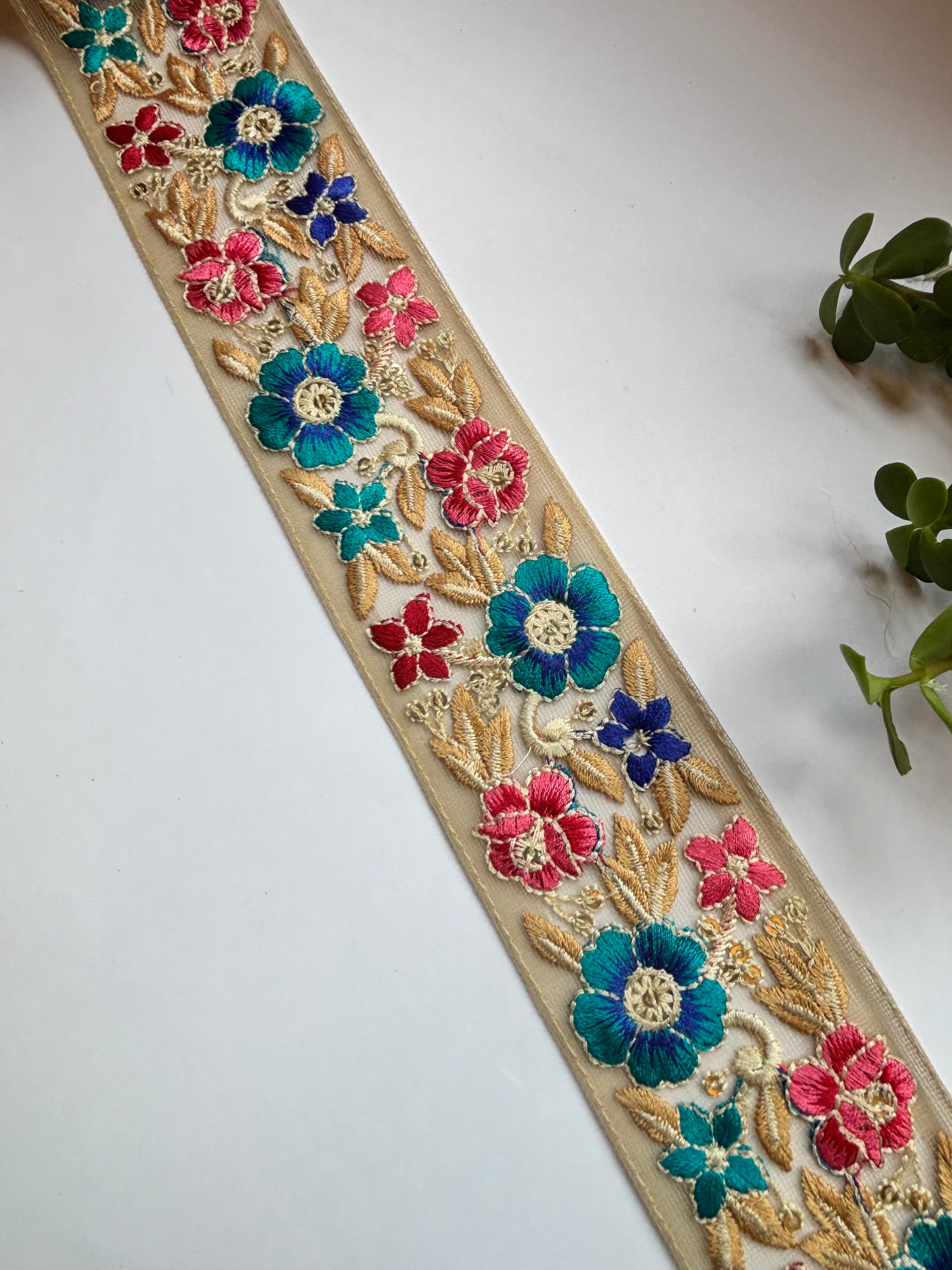 Exquisite Floral Embroidered Lace Trim with Sequins