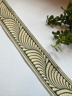 Embroidered Leaf-Pattern Fabric Borders
