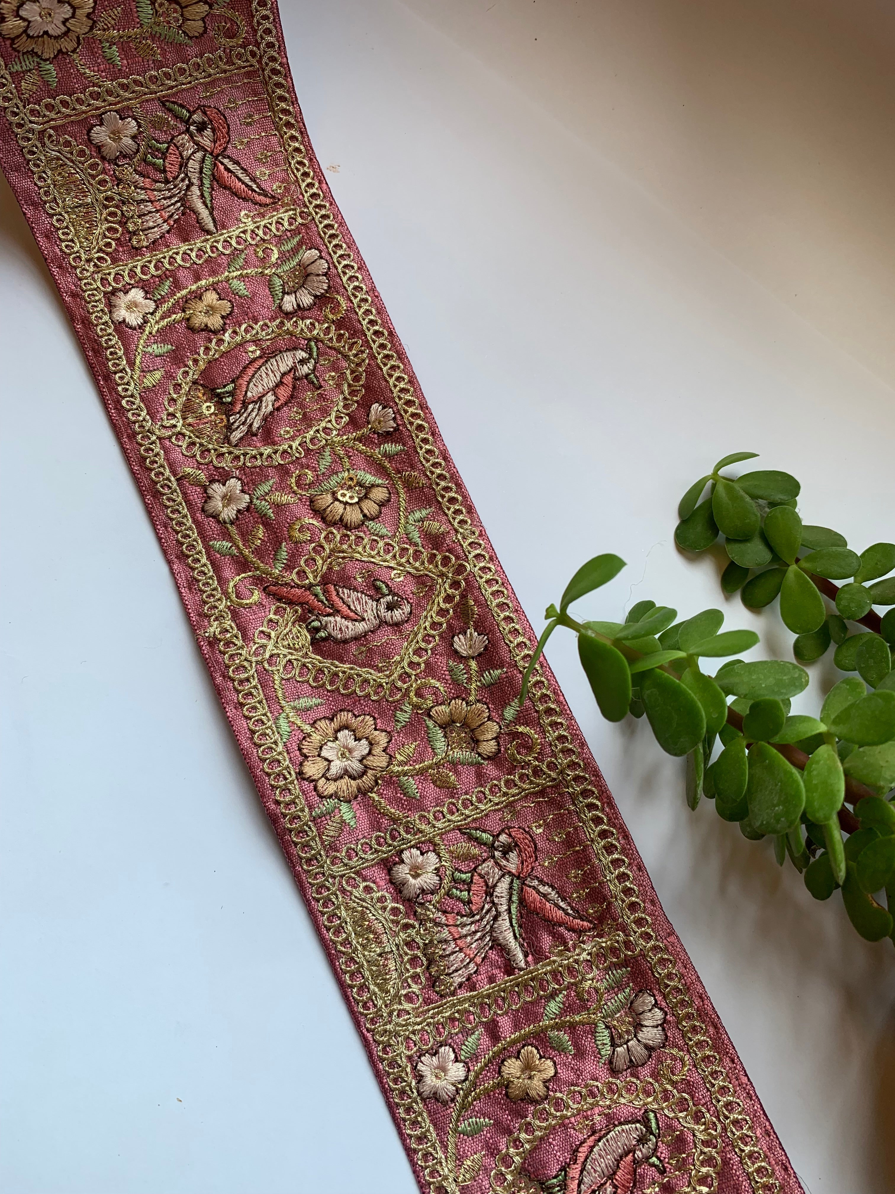 Exquisite Embroidered Bird & Floral Silk Ribbon Borde