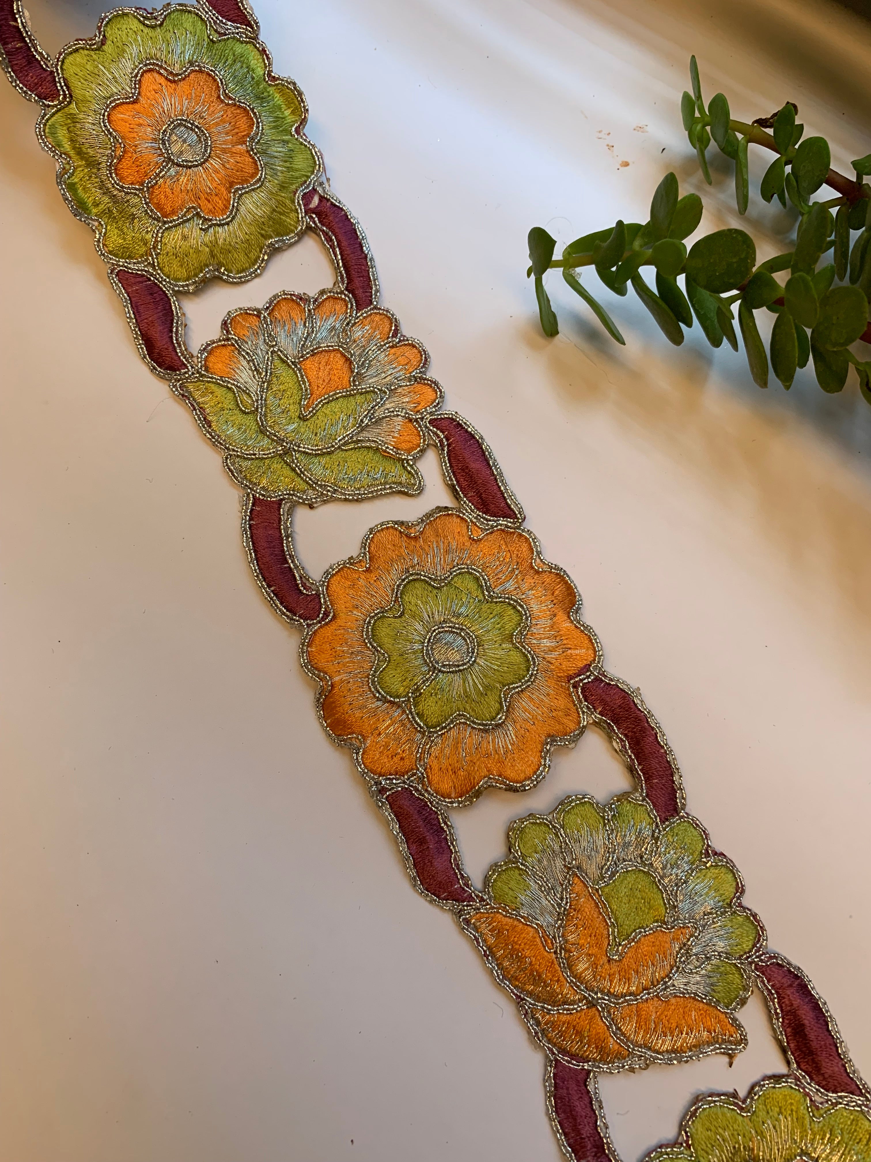 Embroidered Floral Scalloped Trim Ribbon