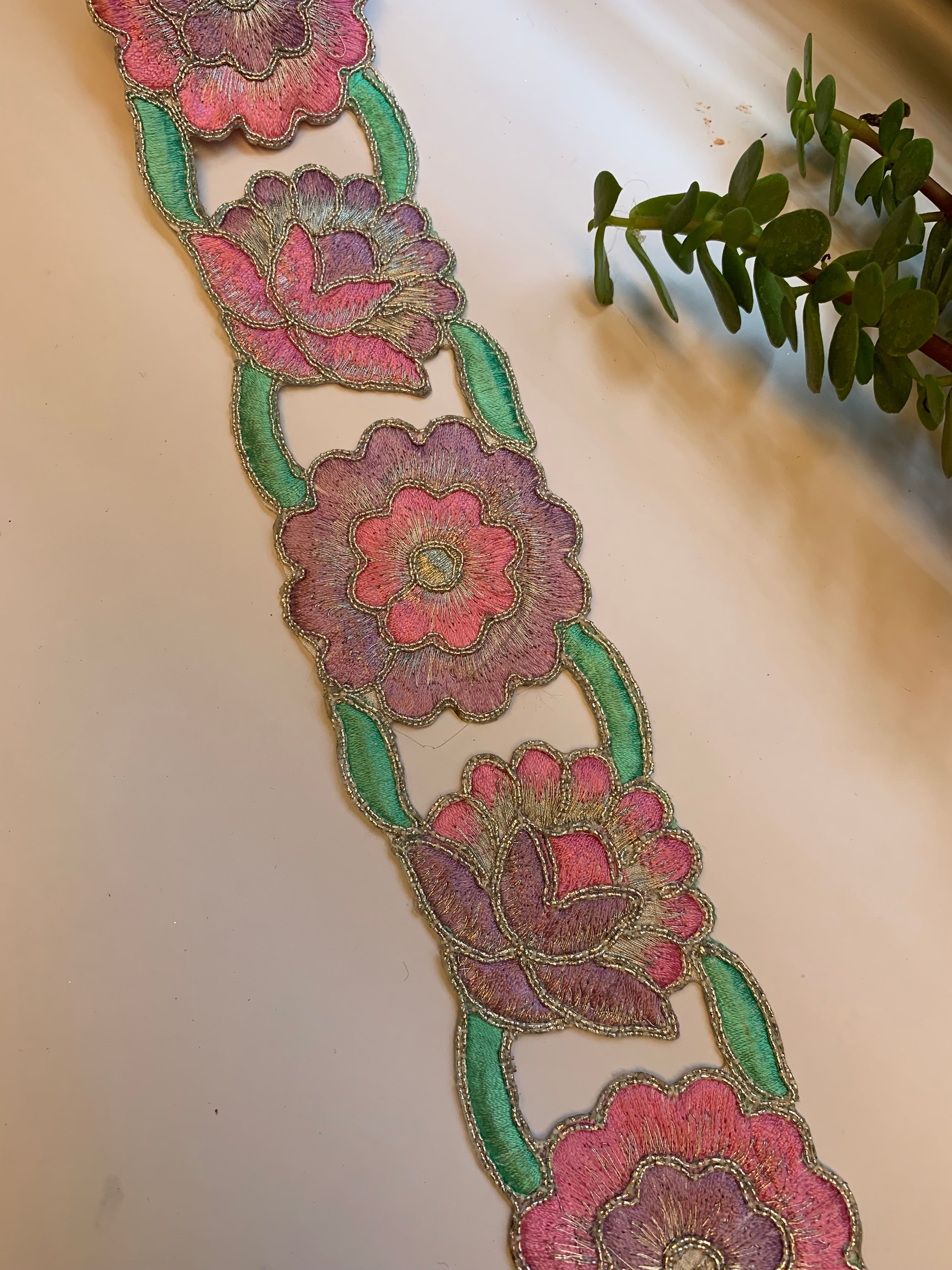 Embroidered Floral Scalloped Trim Ribbon