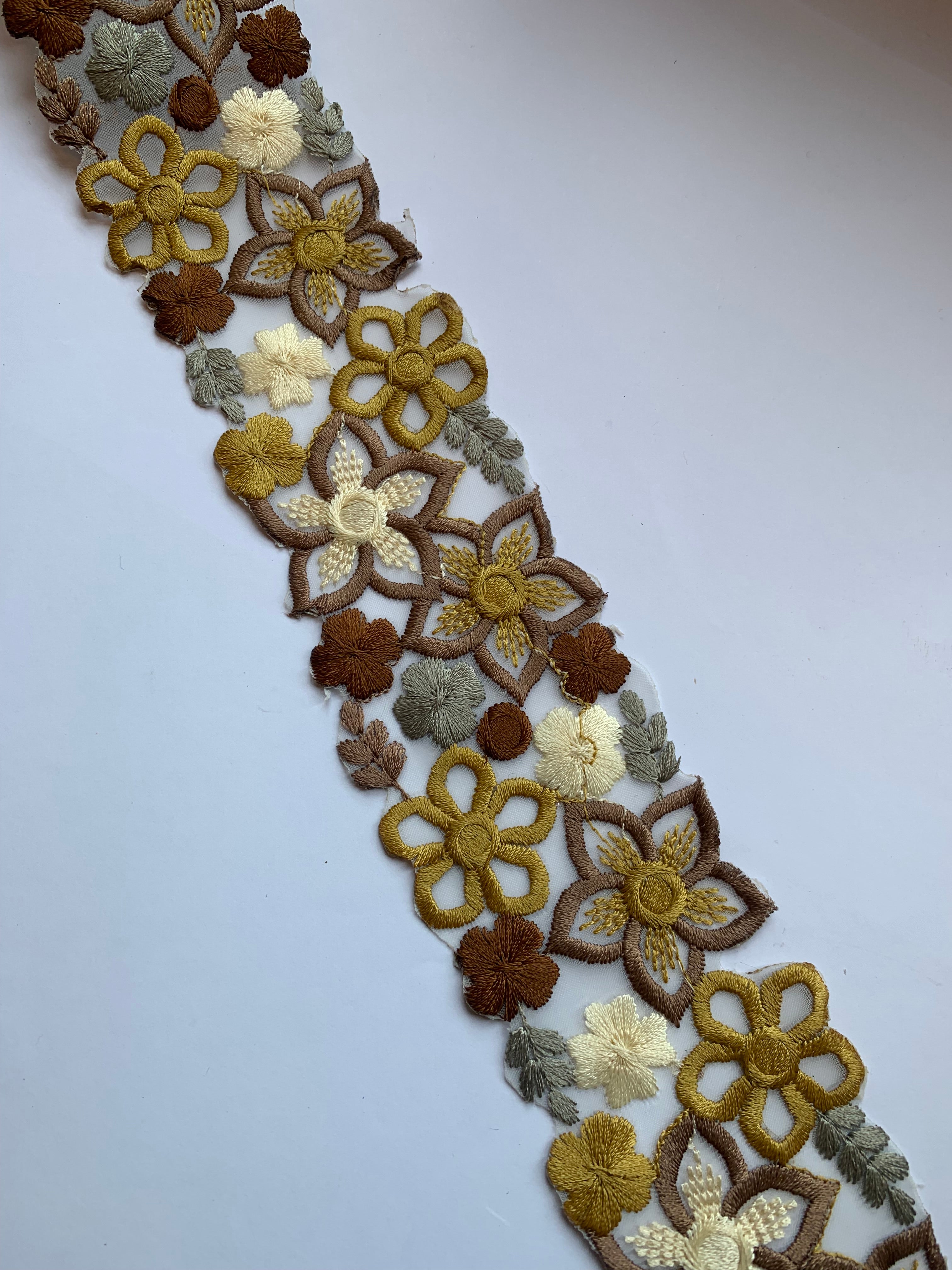 Premium Embroidered Floral Motif Lace