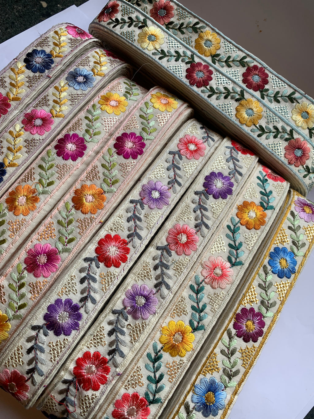 Multicolor Floral Embroidered Trim with Gold Sequin Accents – Boho Style Decorative Border