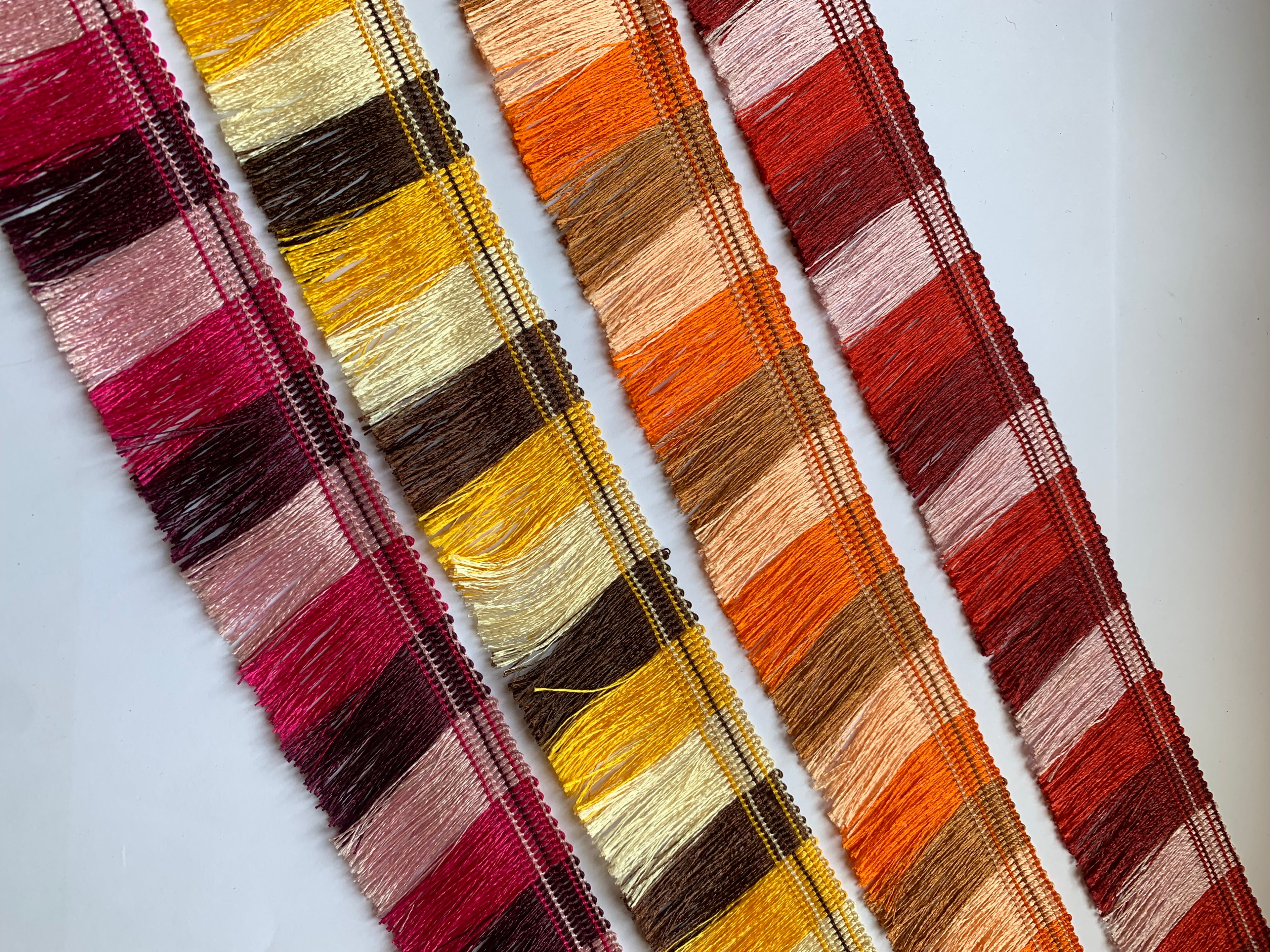 Multi-Color Ombre Tassel Fringe Lace Trim