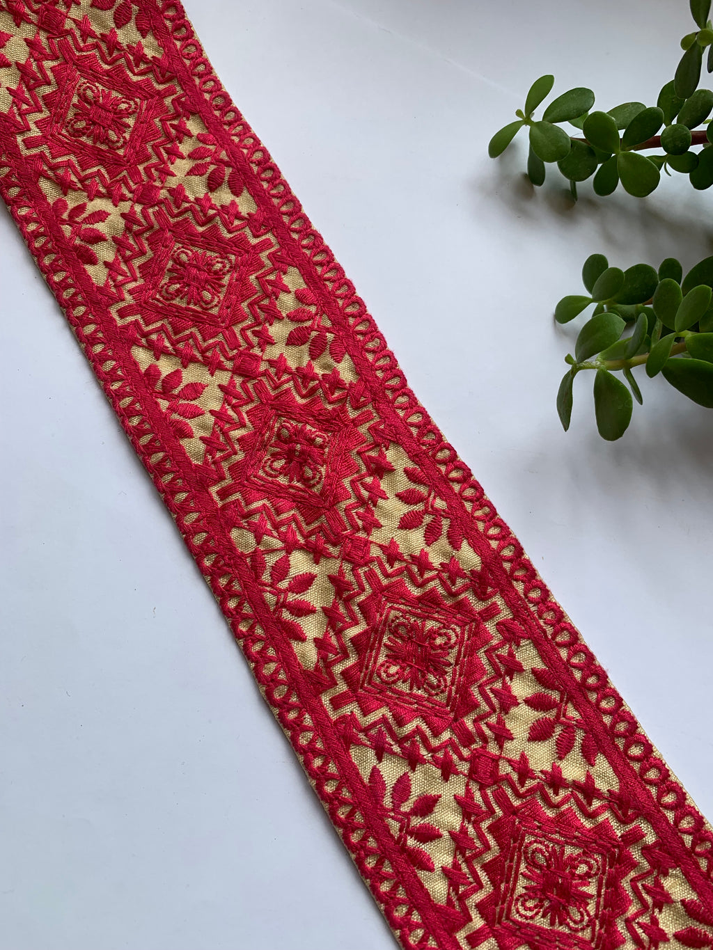 Premium Geometric Diamond & Floral Embroidered Cotton Lace Trim