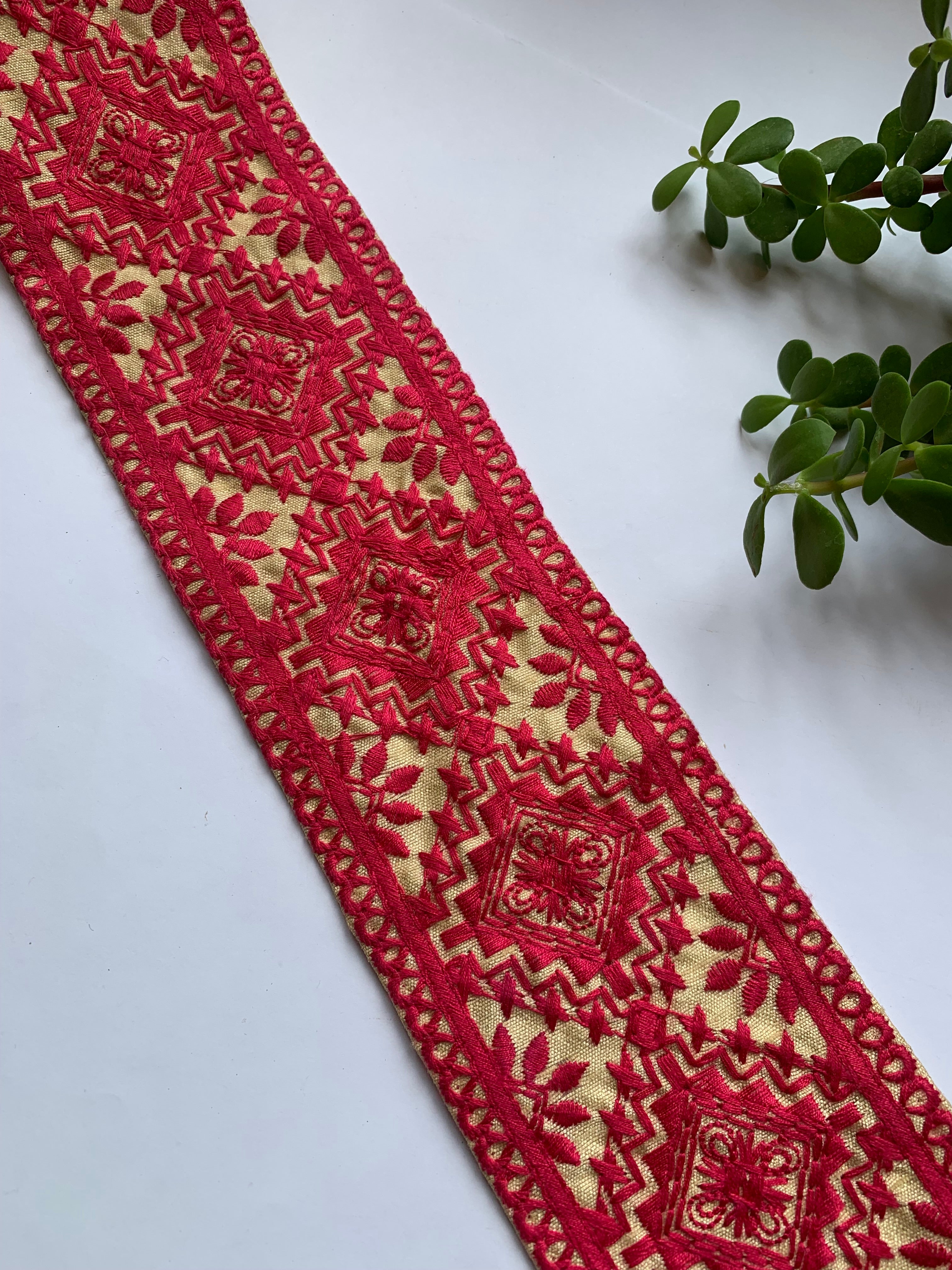 Premium Geometric Diamond & Floral Embroidered Cotton Lace Trim