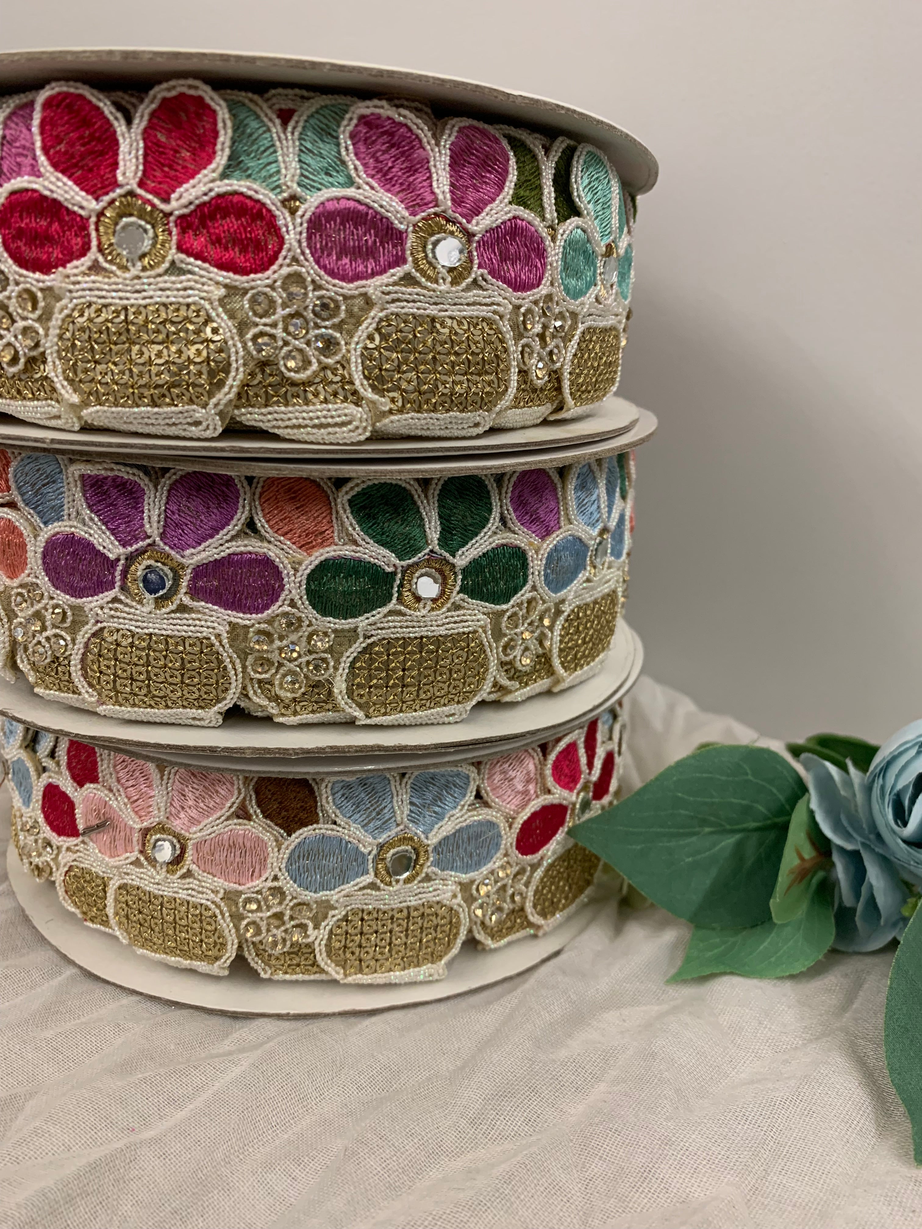 Elegant Multicolor Flower Zari Border