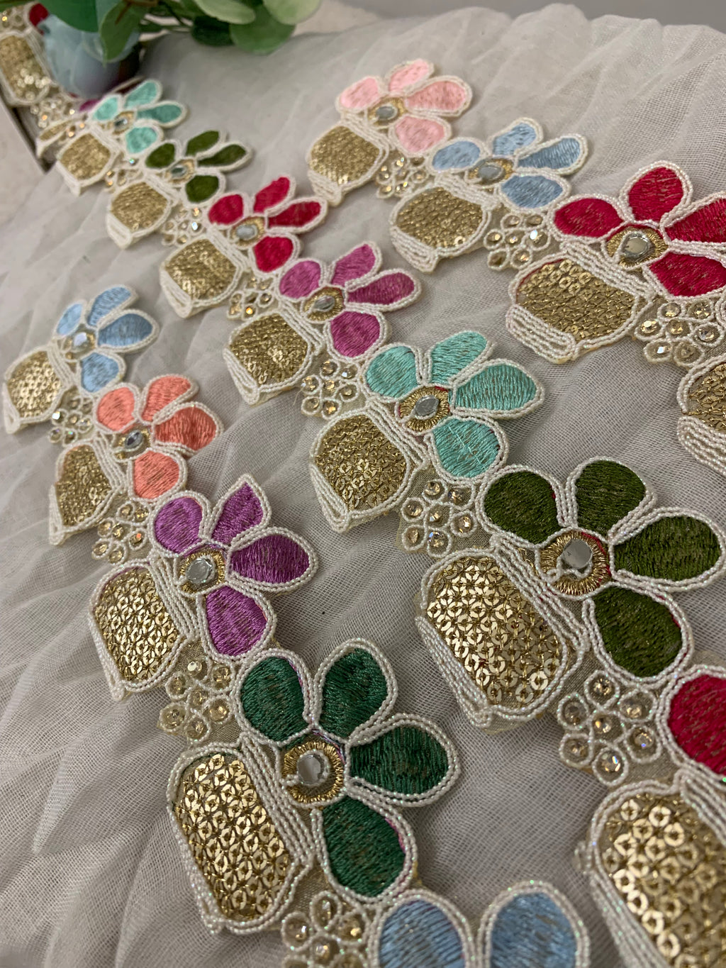 Elegant Multicolor Flower Zari Border