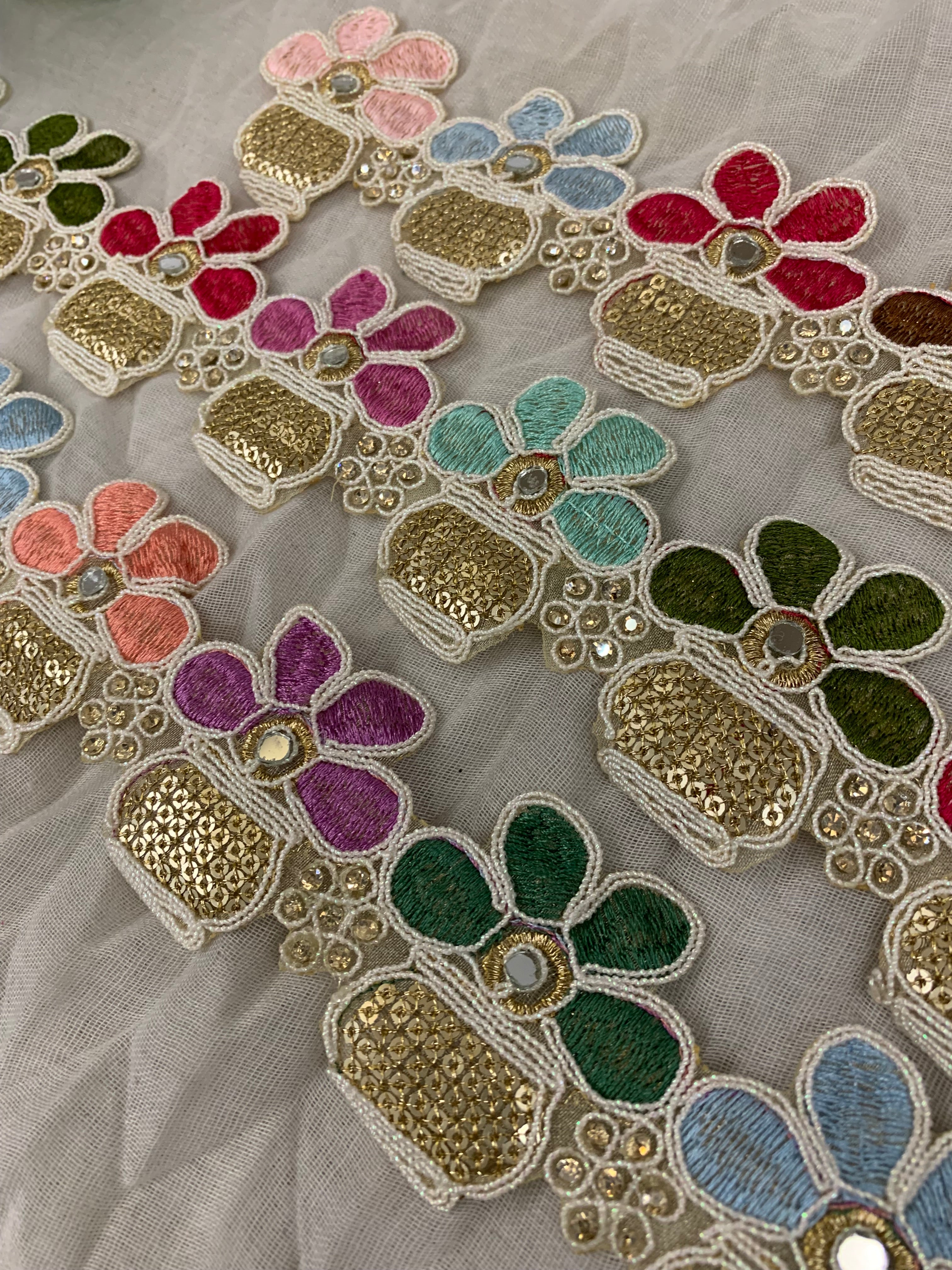 Elegant Multicolor Flower Zari Border