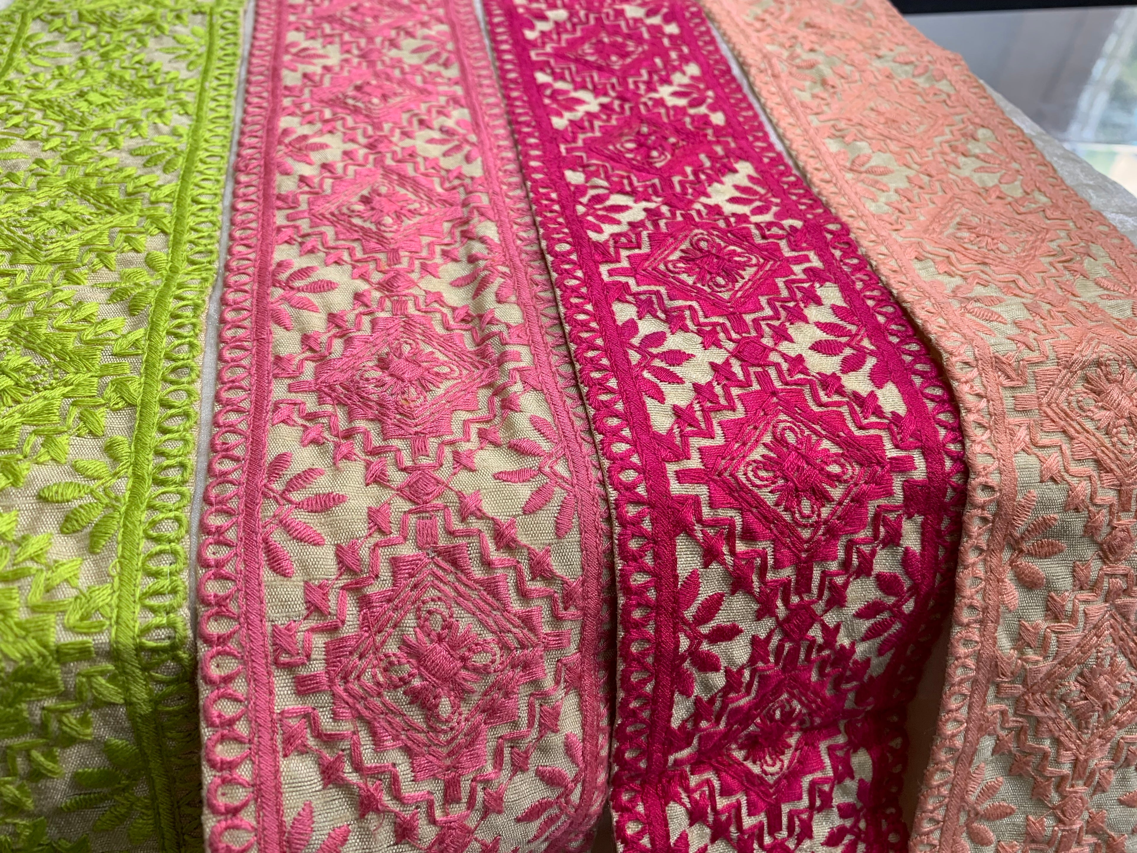 Geometric Jaal Thread Embroidery Lace