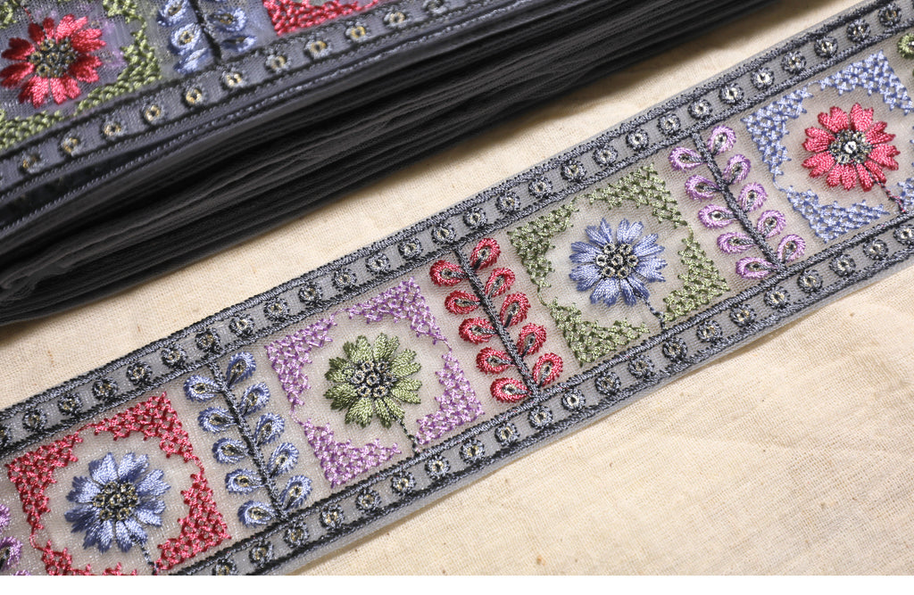 Vintage Floral Box Embroidered Trim